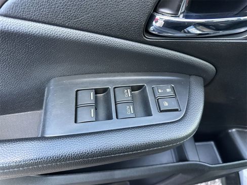 Used 2022 Honda Pilot Sport image 13