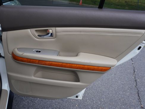 Used 2005 Lexus RX 330 AWD image 15