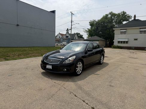 Used 2011 INFINITI G37 x Sedan w/ Premium Pkg AWD/4WD image 3