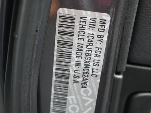 Used 2021 Jeep Grand Cherokee Limited w/ Quick Order Package 28K 80th RWD image 17
