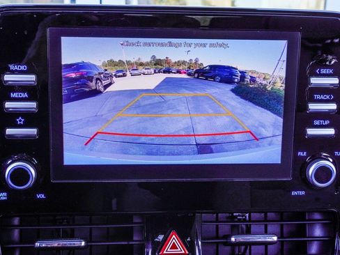 Used 2022 Hyundai Ioniq SEL image 31