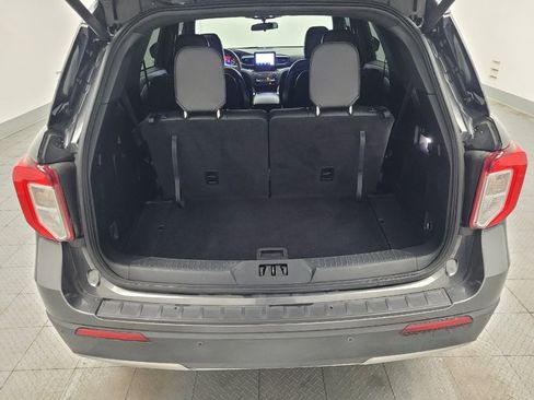 Used 2020 Ford Explorer XLT w/ Equipment Group 202A RWD image 29