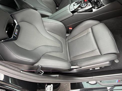 Used 2026 BMW M5 w/ Executive Package image 40