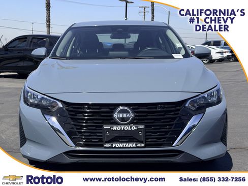 Used 2024 Nissan Sentra SV FWD image 2