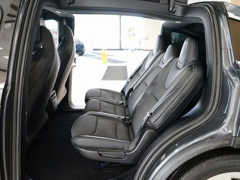 Used 2017 Tesla Model X 75D image 48