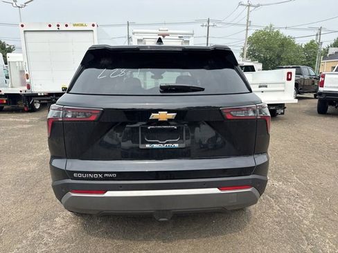 New 2026 Chevrolet Equinox LT w/ LPO, Floor Liner Package AWD/4WD image 5
