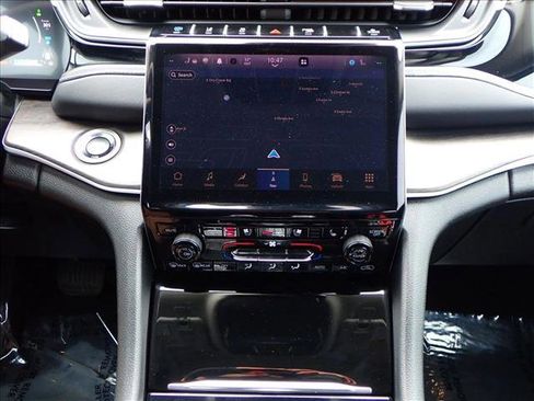 Used 2024 Jeep Grand Cherokee Limited 4xe image 19