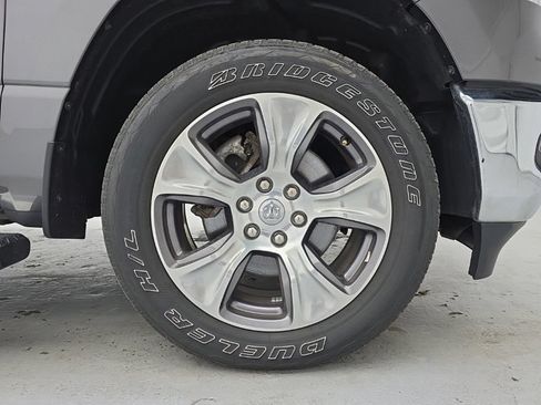 Used 2023 RAM 1500 Laramie AWD/4WD image 10