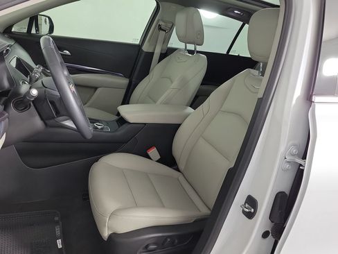 Used 2023 Cadillac XT4 Luxury w/ Driver Awareness Package FWD image 16