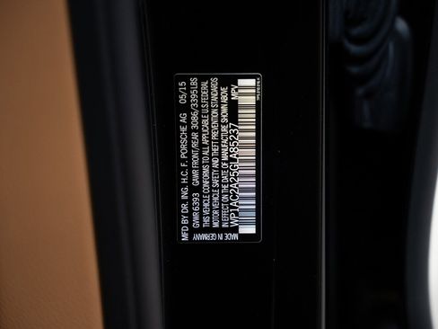 Used 2016 Porsche Cayenne Turbo S w/ Premium Package Plus image 36