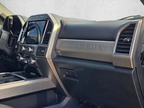 Used 2022 Ford F350 Platinum w/ FX4 Off-Road Package image 17