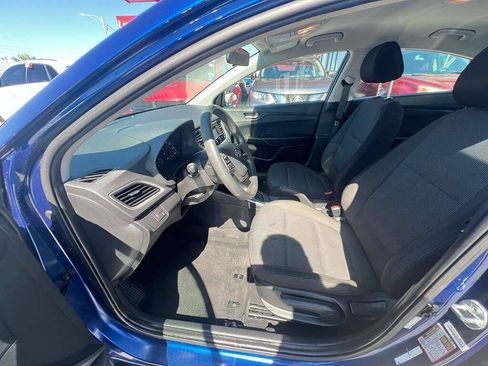 Used 2021 Hyundai Accent SE FWD image 17