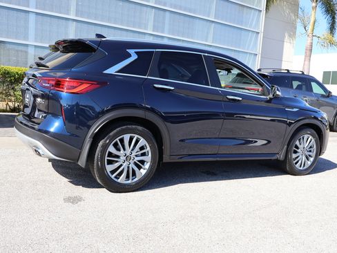 Certified 2025 INFINITI QX50 Luxe image 10