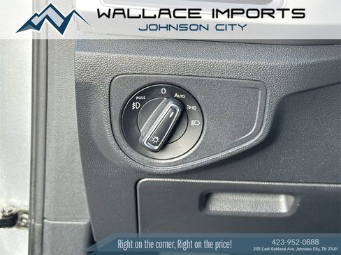 Used 2018 Volkswagen Atlas SE image 33