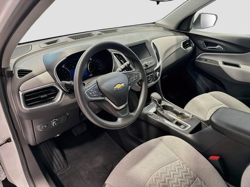 Used 2024 Chevrolet Equinox LT FWD image 8