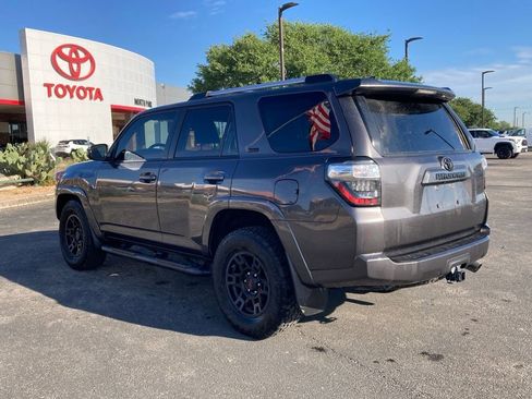 Used 2021 Toyota 4Runner SR5 Premium w/ Moonroof Package image 4