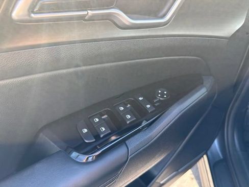 Used 2024 Kia Sportage EX w/ EX Premium Package AWD/4WD image 8