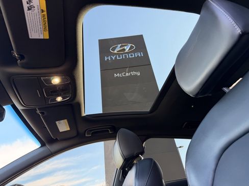 Used 2019 Kia Stinger GT2 image 2