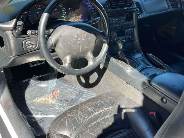 Used 2004 Chevrolet Corvette Convertible w/ Preferred Equipment Group RWD image 15