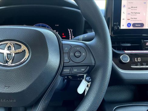 Used 2026 Toyota Corolla LE FWD image 24