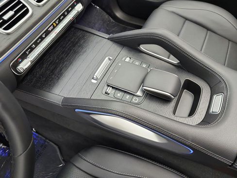 Used 2026 Mercedes-Benz GLE 450 4MATIC Coupe image 11