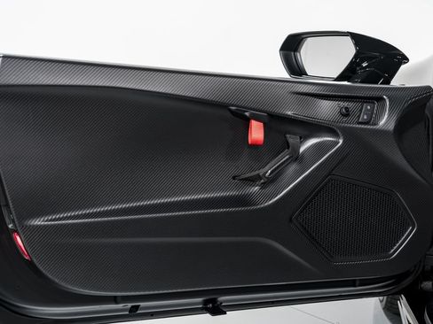 Used 2024 Lamborghini Huracan Tecnica RWD image 9