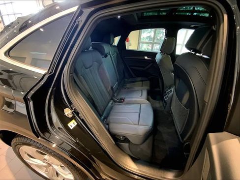 Certified 2025 Audi Q5 2.0T Premium Plus w/ Premium Plus Package AWD/4WD image 22