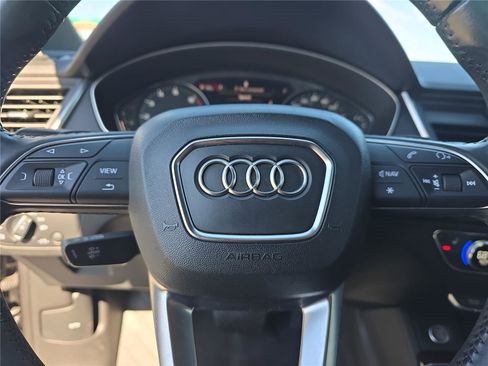 Used 2019 Audi Q5 Premium w/ Convenience Package image 21