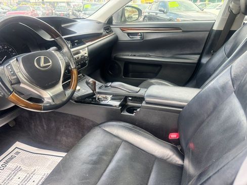 Used 2015 Lexus ES 350 w/ Luxury Package FWD image 16