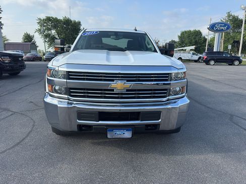 Used 2017 Chevrolet Silverado 3500 W/T w/ WT Convenience Package RWD image 3