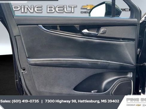 Used 2021 Lincoln Nautilus Standard w/ Equipment Group 101A image 17