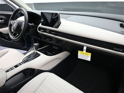 Certified 2026 Honda HR-V LX image 26
