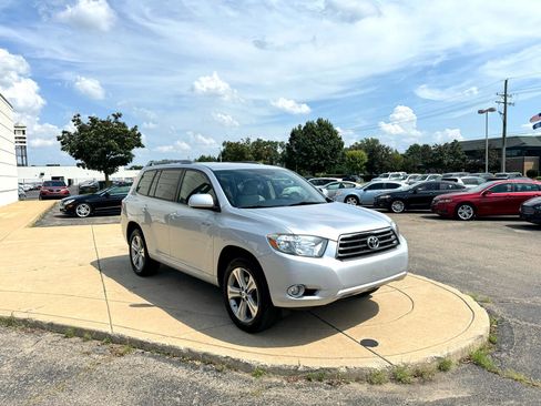 Used 2008 Toyota Highlander Sport image 3