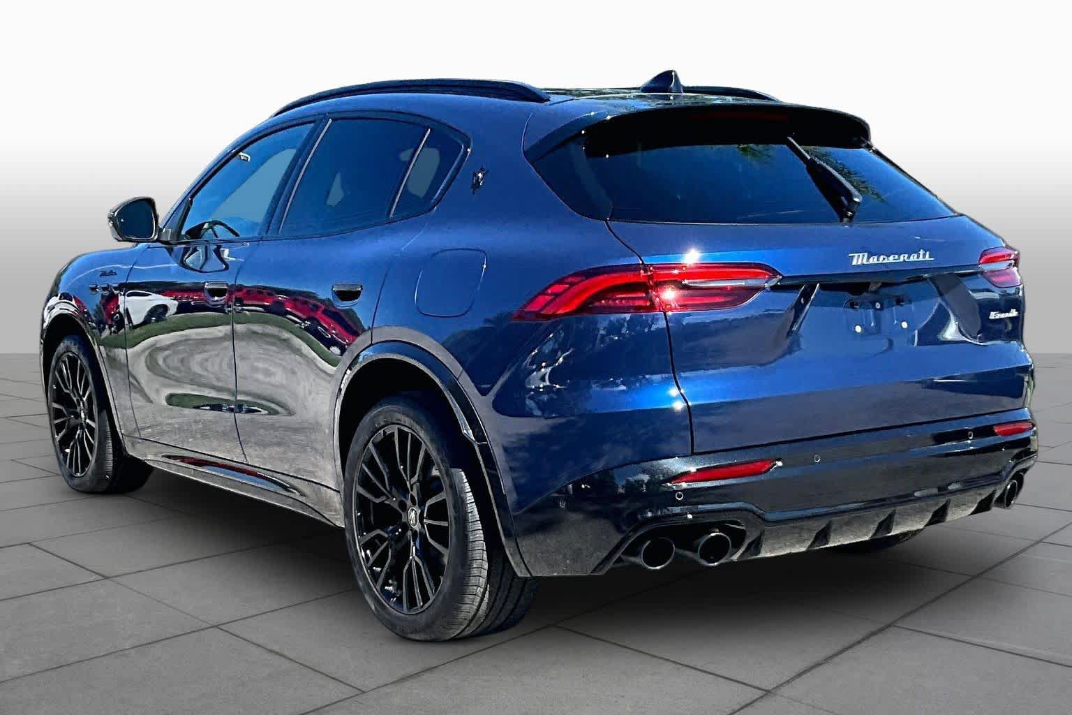 Used 2025 Maserati Grecale Modena AWD/4WD image 12