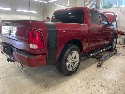 Used 2015 RAM 1500 Express RWD image 3