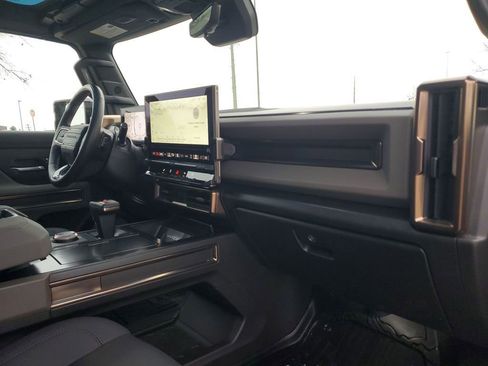 Certified 2024 GMC Hummer EV 2X w/ LPO, Illumination Package image 31