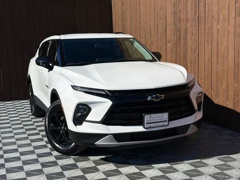 Used 2024 Chevrolet Blazer LT w/ Convenience Package image 9