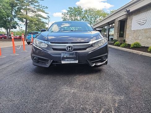 Certified 2017 Honda Civic EX-T image 4