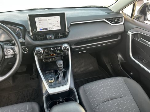 Used 2023 Toyota RAV4 AWD Hybrid image 15