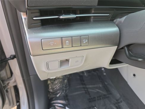Used 2026 Hyundai Kona SEL Sport FWD image 18