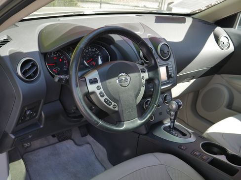 Used 2012 Nissan Rogue SL AWD/4WD image 4