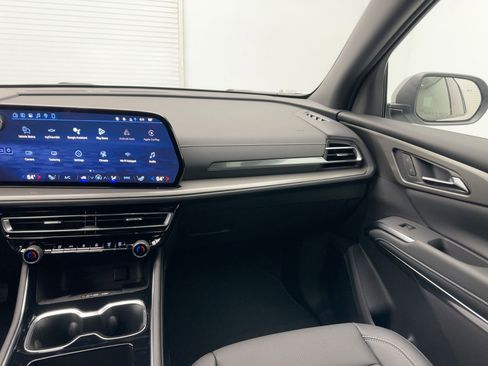 New 2026 Chevrolet Traverse LT w/ Driver Confidence Package image 27