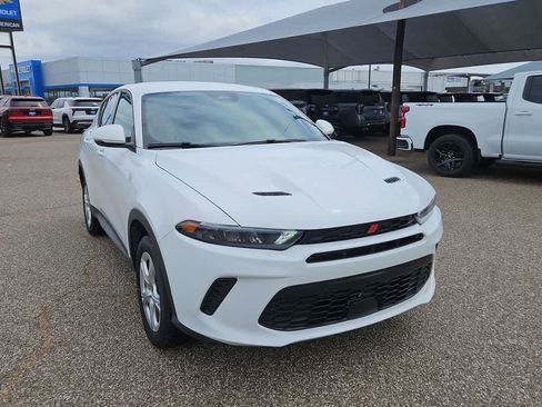 Used 2024 Dodge Hornet GT AWD/4WD image 2