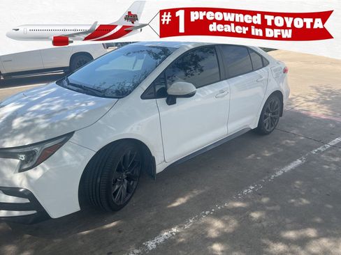 Used 2023 Toyota Corolla SE FWD image 1