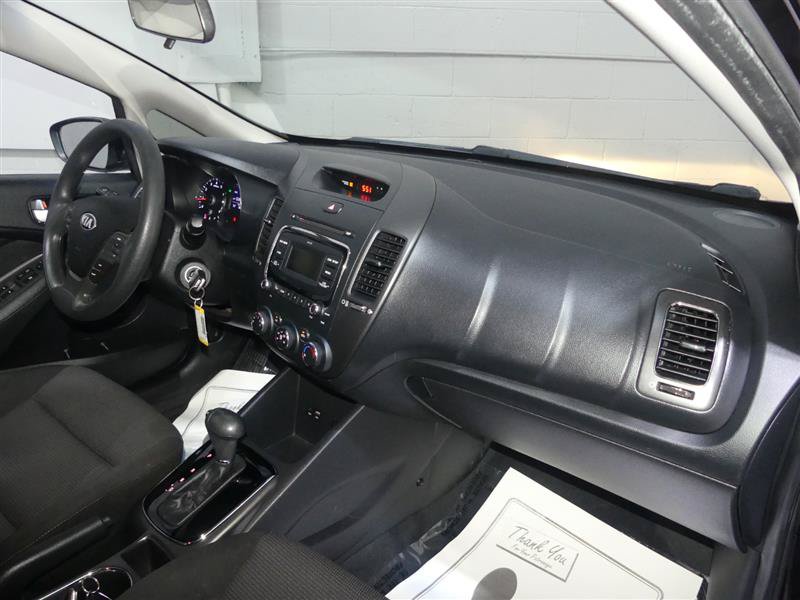Used 2017 Kia Forte LX FWD image 22