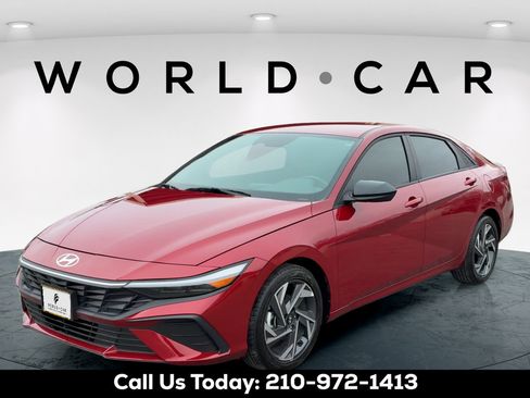 Certified 2025 Hyundai Elantra Sport FWD image 7