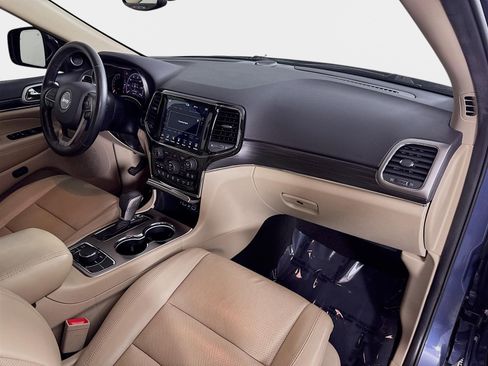 Used 2021 Jeep Grand Cherokee Limited w/ Luxury Group II image 31