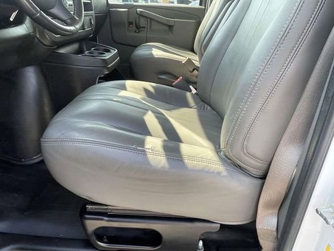 Used 2022 Chevrolet Express 2500 w/ Driver Convenience Package image 12