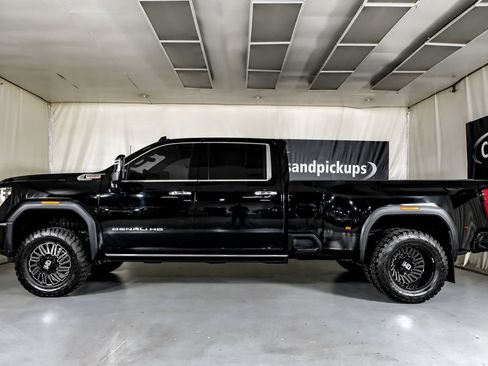 Used 2025 GMC Sierra 3500 Denali w/ Denali Reserve Package AWD/4WD image 12