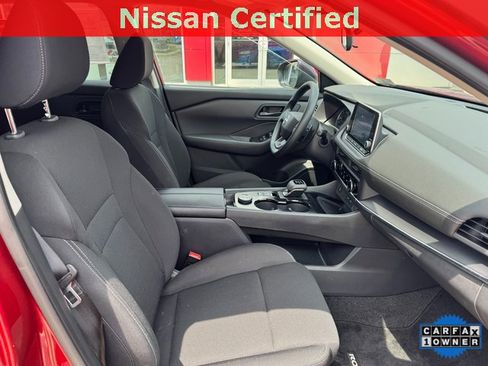 Certified 2025 Nissan Rogue S image 3